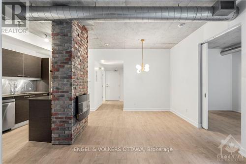 205 - 354 Gladstone Avenue, Ottawa, ON - Indoor Photo Showing Kitchen