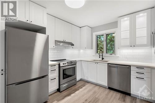 559 Highcroft Avenue Unit#3, Ottawa, ON - Indoor Photo Showing Kitchen With Stainless Steel Kitchen With Upgraded Kitchen