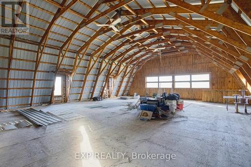 322 Russ Road, Grimsby, ON - Indoor Photo Showing Other Room