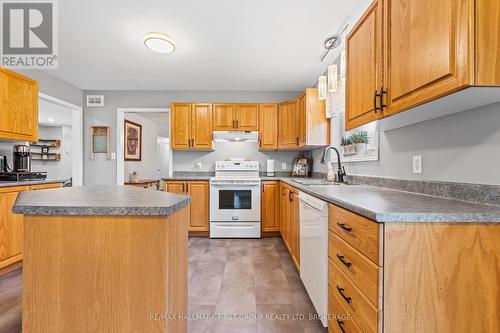 4374 Duff Road, South Frontenac (Frontenac South), ON - Indoor Photo Showing Kitchen