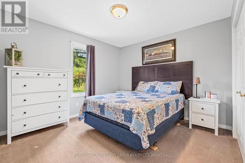 4374 Duff Road, South Frontenac (Frontenac South), ON - Indoor Photo Showing Bedroom