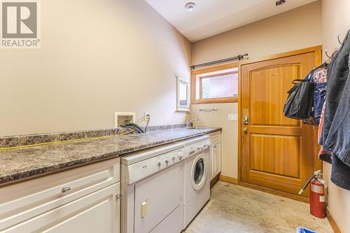 2439 Fairways Drive, Kamloops, BC - Indoor Photo Showing Laundry Room