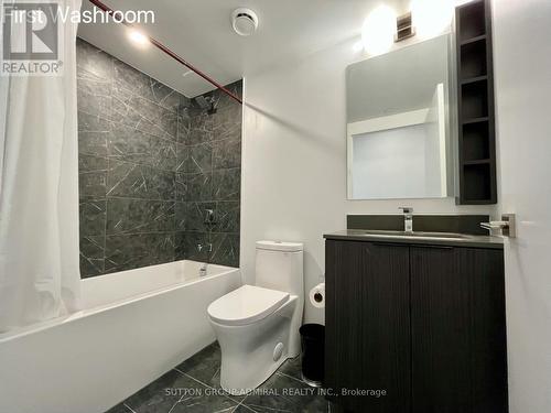 1711 - 82 Dalhousie Street, Toronto, ON - Indoor Photo Showing Bathroom