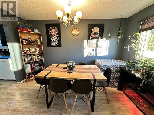 1104 120 Avenue, Dawson Creek, BC - Indoor Photo Showing Dining Room