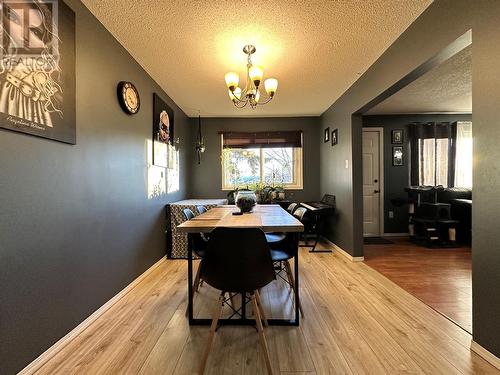 1104 120 Avenue, Dawson Creek, BC - Indoor Photo Showing Dining Room