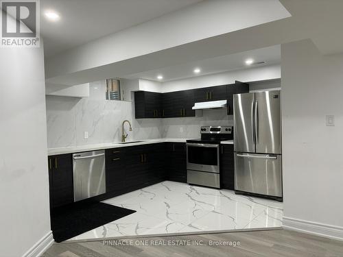 49 Lyle Drive, Clarington, ON - Indoor Photo Showing Kitchen