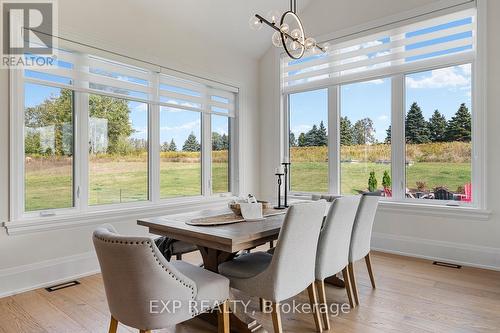 25 Franklin Crescent, Whitby, ON - Indoor Photo Showing Dining Room