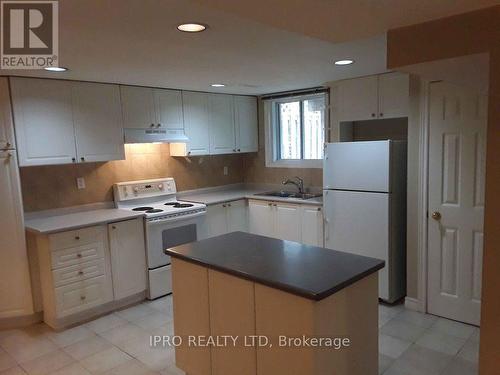 Bsmnt - 71 Daniels Crescent, Ajax, ON - Indoor Photo Showing Kitchen