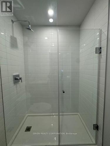 407 - 4130 Parkside Village Drive, Mississauga, ON - Indoor Photo Showing Bathroom