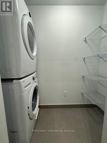 407 - 4130 Parkside Village Drive, Mississauga, ON - Indoor Photo Showing Laundry Room