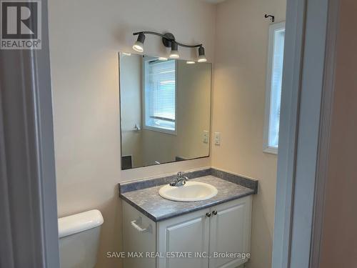 31 Tanasi Road, Brampton, ON - Indoor Photo Showing Bathroom