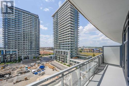 908 - 2520 Eglinton Avenue W, Mississauga, ON - Outdoor