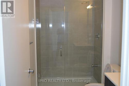 908 - 2520 Eglinton Avenue W, Mississauga, ON - Indoor Photo Showing Bathroom