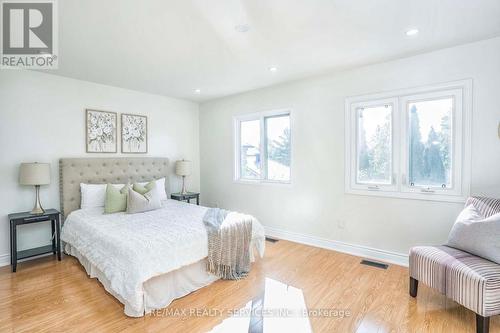 6685 Mockingbird Lane, Mississauga, ON - Indoor Photo Showing Bedroom