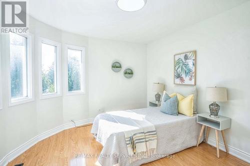 6685 Mockingbird Lane, Mississauga, ON - Indoor Photo Showing Bedroom