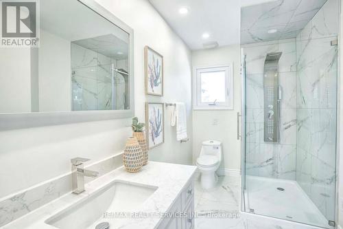 6685 Mockingbird Lane, Mississauga, ON - Indoor Photo Showing Bathroom