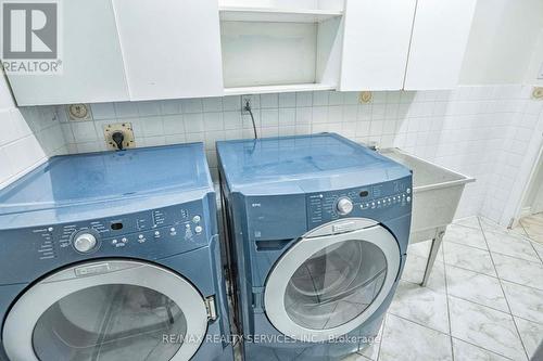 6685 Mockingbird Lane, Mississauga, ON - Indoor Photo Showing Laundry Room