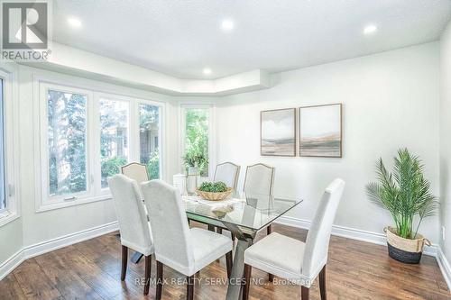 6685 Mockingbird Lane, Mississauga, ON - Indoor Photo Showing Dining Room