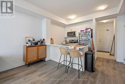 906 - 450 Dundas Street E, Hamilton, ON - Indoor Photo Showing Kitchen