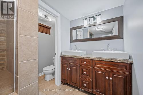 502 Manchester Road, Kitchener, ON - Indoor Photo Showing Bathroom