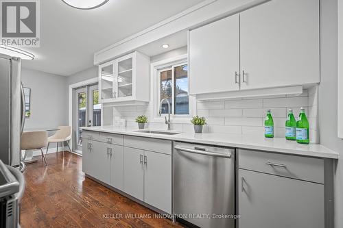 502 Manchester Road, Kitchener, ON - Indoor Photo Showing Kitchen With Upgraded Kitchen