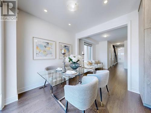 8 Schmeltzer Crescent, Richmond Hill, ON - Indoor Photo Showing Dining Room