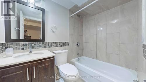 228 Lormel Gate S, Vaughan, ON - Indoor Photo Showing Bathroom