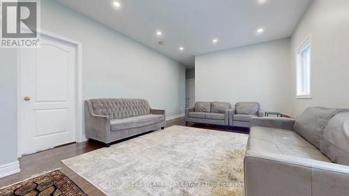 228 Lormel Gate S, Vaughan, ON - Indoor