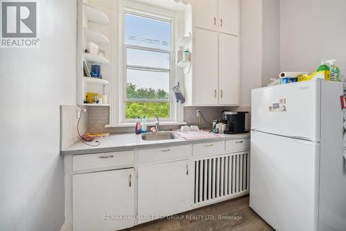 35 Toronto Street N, Uxbridge, ON - Indoor Photo Showing Kitchen