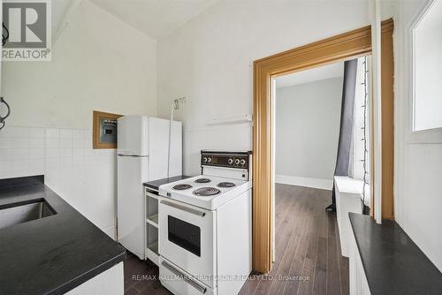 35 Toronto Street N, Uxbridge, ON - Indoor Photo Showing Kitchen