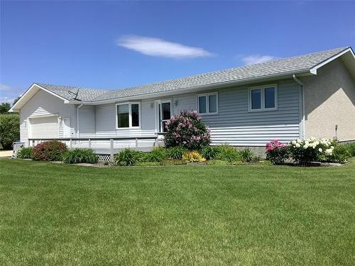 831 26 Hwy, St Francois Xavier, MB 