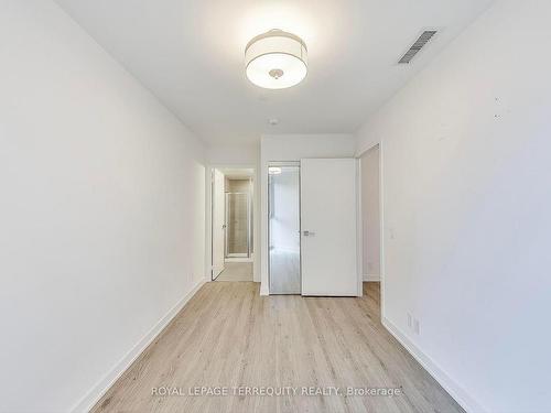 702-30 Tretti Way, Toronto, ON - Indoor Photo Showing Other Room