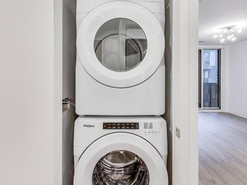 702-30 Tretti Way, Toronto, ON - Indoor Photo Showing Laundry Room