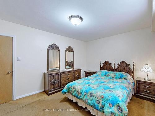 55 Cocksfield Ave, Toronto, ON - Indoor Photo Showing Bedroom