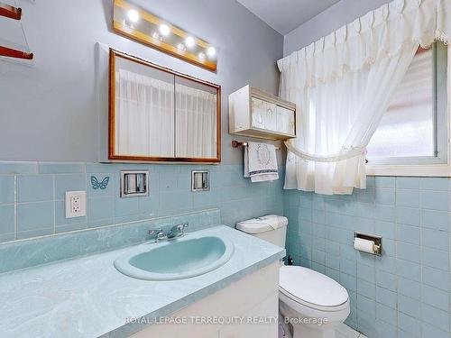 55 Cocksfield Ave, Toronto, ON - Indoor Photo Showing Bathroom