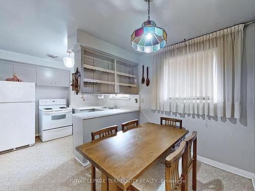 55 Cocksfield Ave, Toronto, ON - Indoor Photo Showing Kitchen