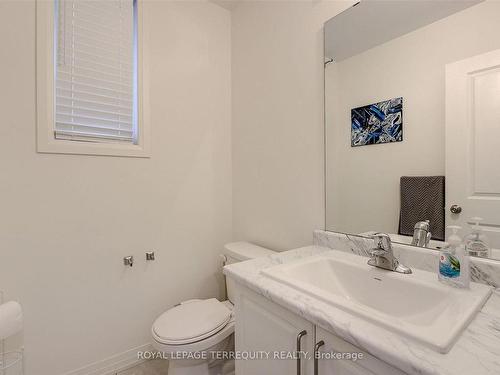 137 East Shore Dr, Clarington, ON - Indoor Photo Showing Bathroom