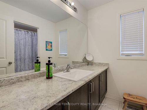 137 East Shore Dr, Clarington, ON - Indoor Photo Showing Bathroom