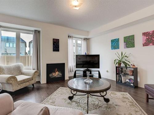 137 East Shore Dr, Clarington, ON - Indoor Photo Showing Living Room With Fireplace