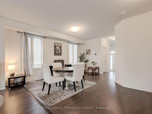 137 East Shore Dr, Clarington, ON - Indoor Photo Showing Dining Room