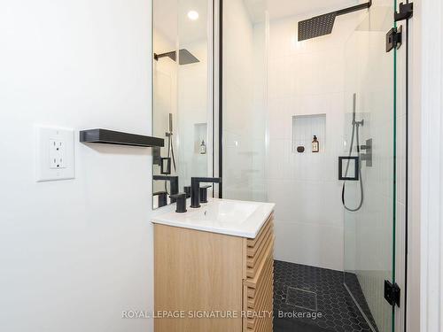 99 Yardley Ave, Toronto, ON - Indoor Photo Showing Bathroom