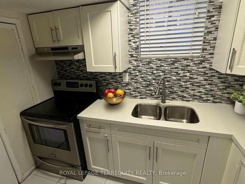 Bsmt-5464 Tenth Line W, Mississauga, ON - Indoor Photo Showing Kitchen With Double Sink