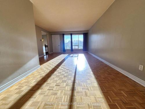 Main-2644 Windjammer Rd, Mississauga, ON - Indoor Photo Showing Other Room