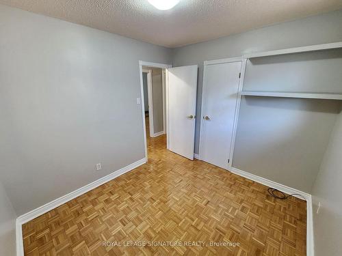 Main-2644 Windjammer Rd, Mississauga, ON - Indoor Photo Showing Other Room