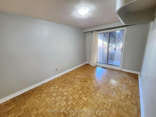 Main-2644 Windjammer Rd, Mississauga, ON - Indoor Photo Showing Other Room