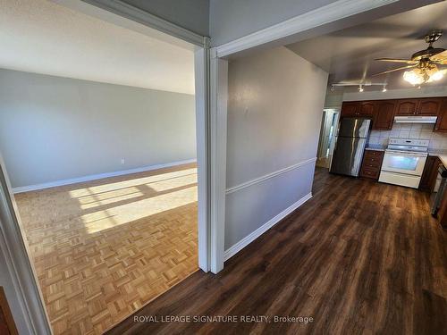 Main-2644 Windjammer Rd, Mississauga, ON - Indoor Photo Showing Kitchen