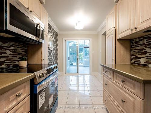 3376 Nighthawk Tr, Mississauga, ON - Indoor Photo Showing Kitchen