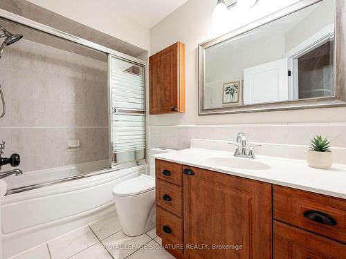 3376 Nighthawk Tr, Mississauga, ON - Indoor Photo Showing Bathroom