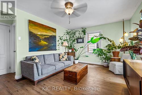 245 Woodbine Avenue, Peterborough (Ashburnham), ON - Indoor Photo Showing Living Room