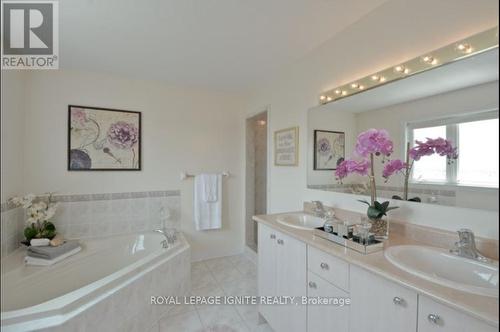 46 Nobbs Drive, Ajax, ON - Indoor Photo Showing Bathroom